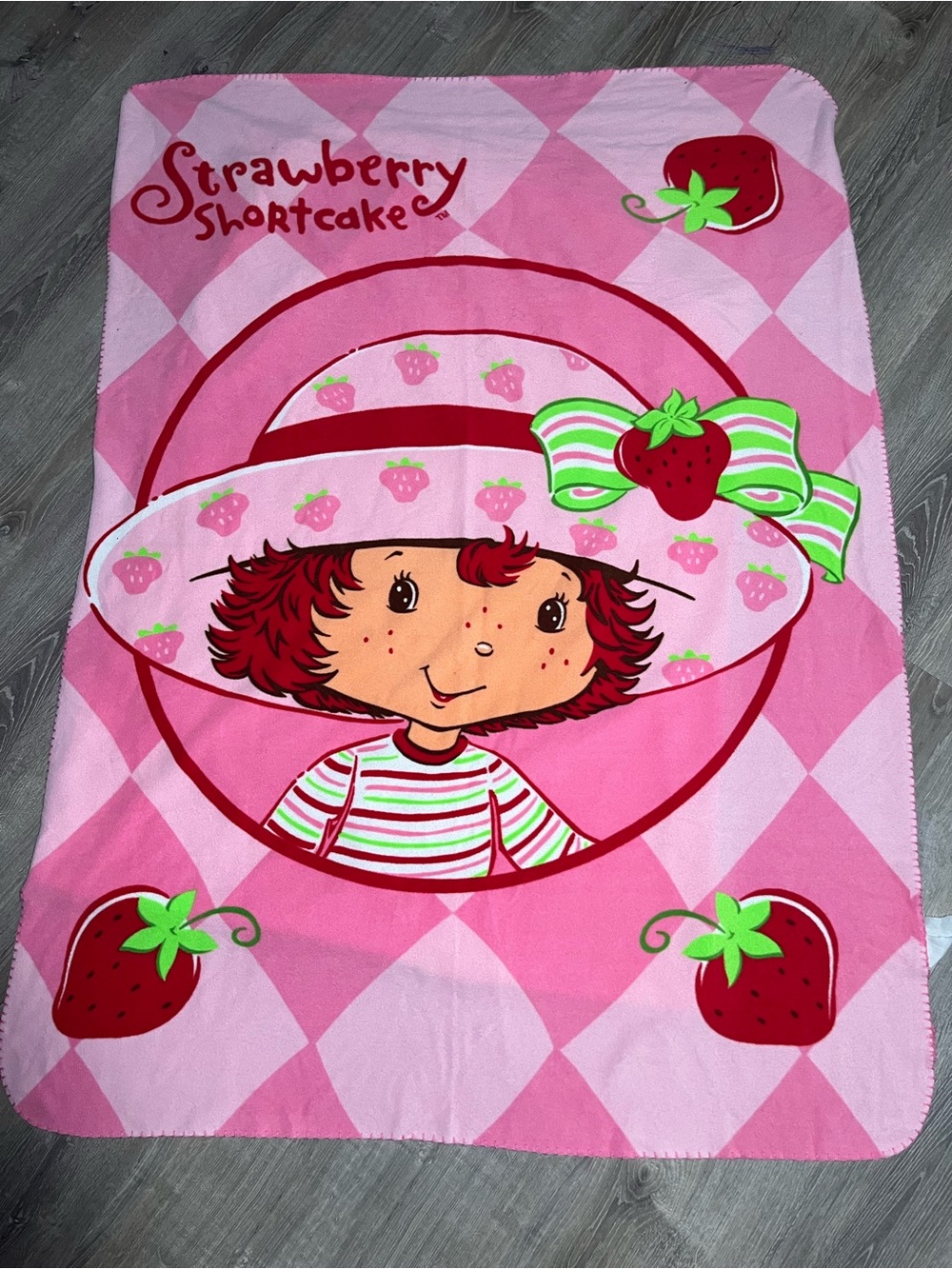 Vintage Y2K Strawberry Shortcake Fleece Throw Blanket Pink Kids 44x60 Soft
